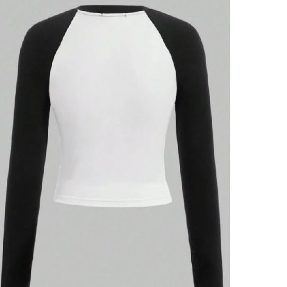 NWT Anime & Letter Print  Raglan Sleeve Top - Picture 2 of 8